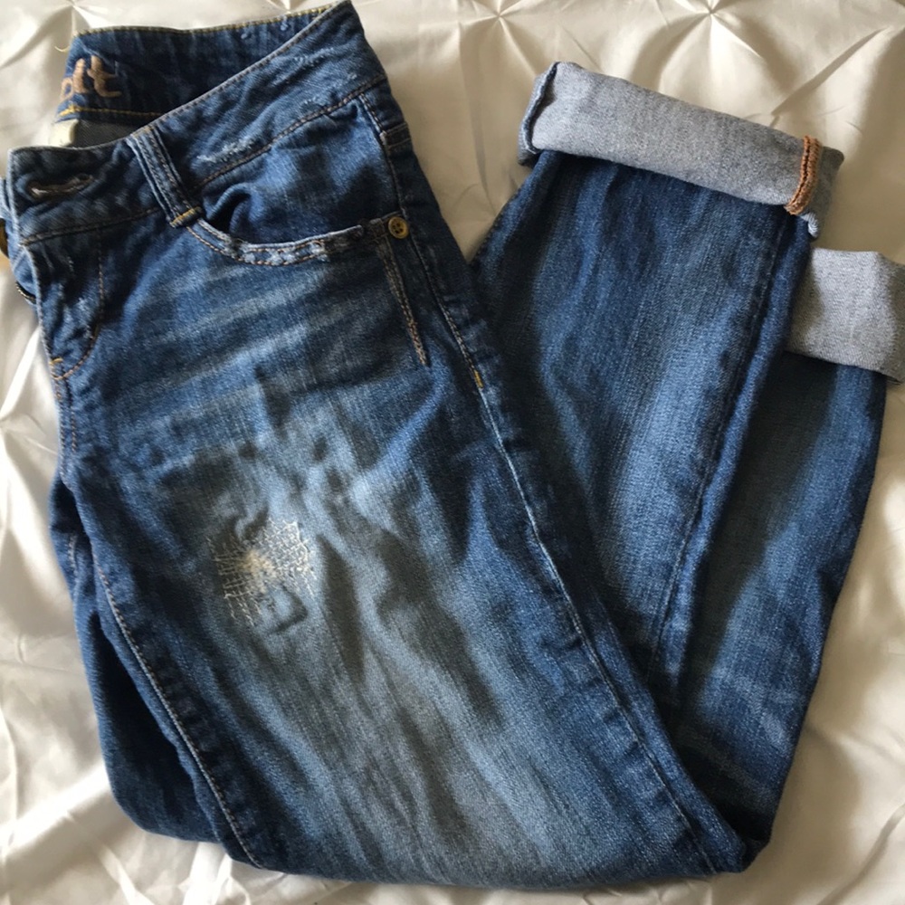 Jolt Light Wash Boyfriend Jeans